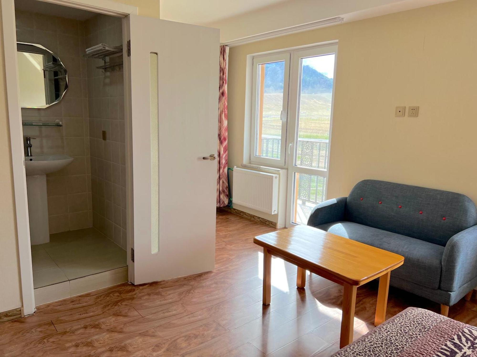 Takhi Resort Terelj Yoliin Hural Экстерьер фото