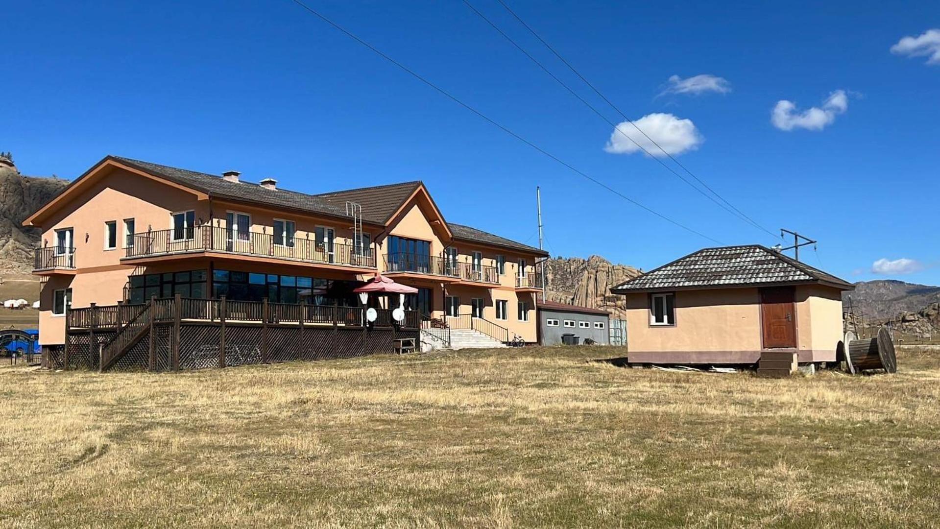 Takhi Resort Terelj Yoliin Hural Экстерьер фото