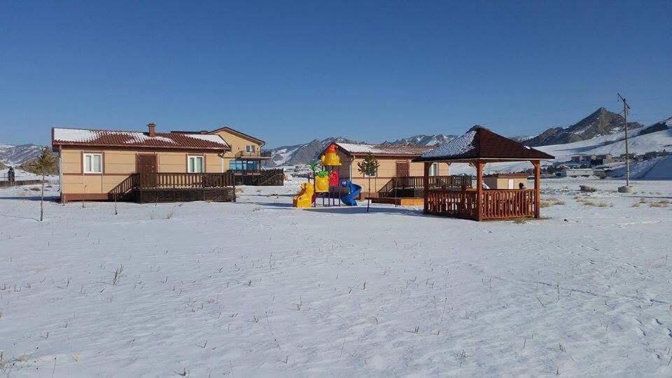 Takhi Resort Terelj Yoliin Hural Экстерьер фото