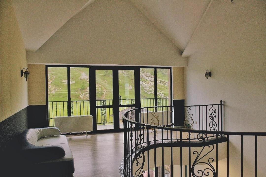 Takhi Resort Terelj Yoliin Hural Экстерьер фото
